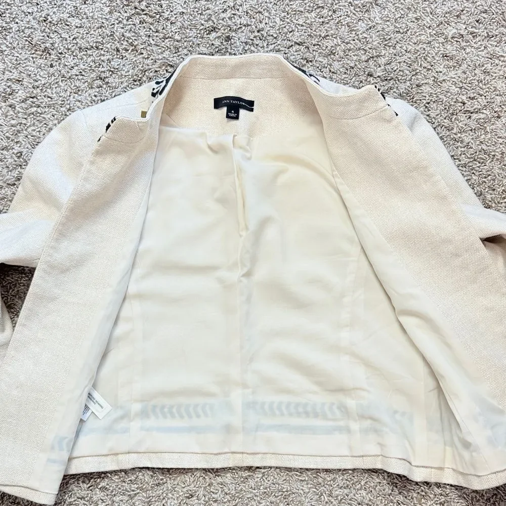 Ann Taylor Creamy White & Black Linen Blend Blazer - Picture 3 of 7